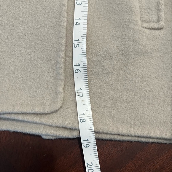 S MaxMara Pea Coat Short Length Beige - Small Angora Wool Blend - Picture 10 of 16